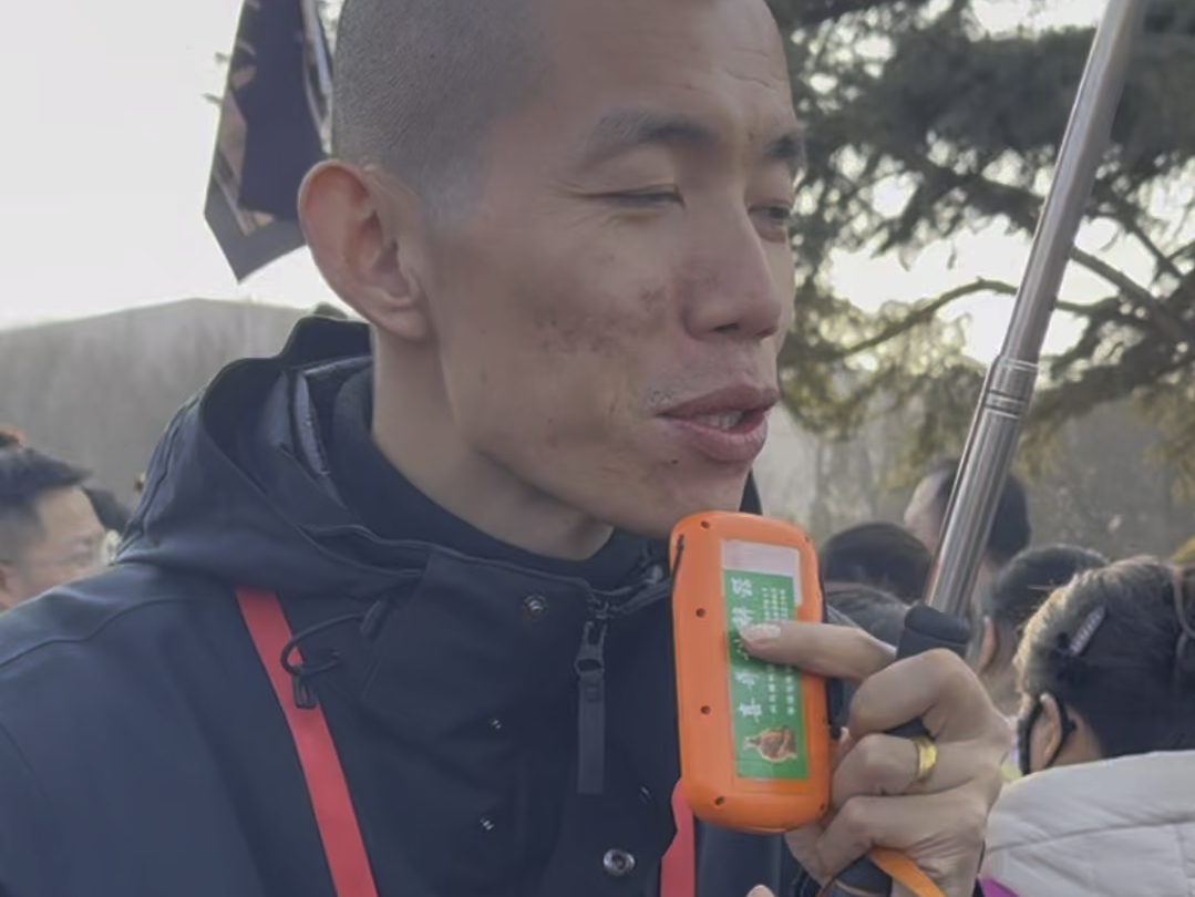 I went to Xi'an during the Spring Festival holiday and listened to Teacher Bingdan's lecture about Qin Shihuang's Terracotta Warriors and Horses. It was really exciting.